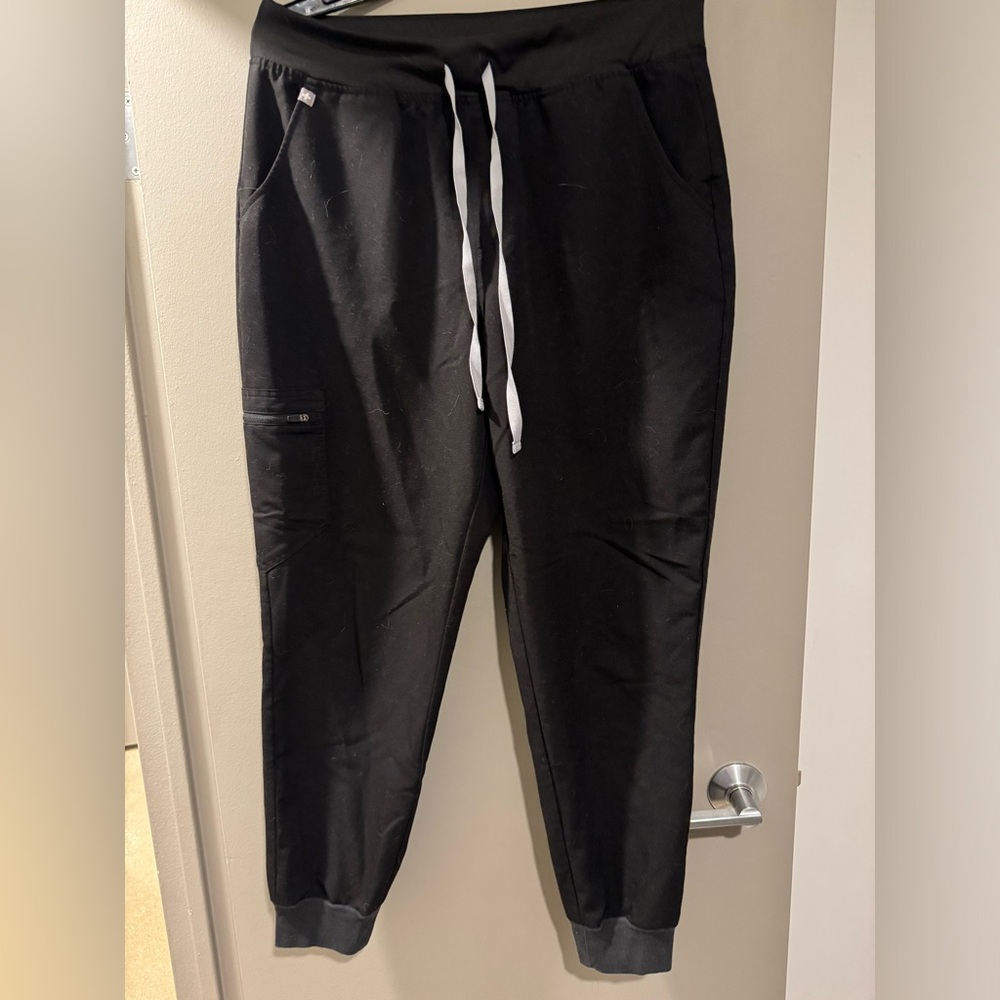 Figs High Waisted Zamora Scrub Joggers (Black)